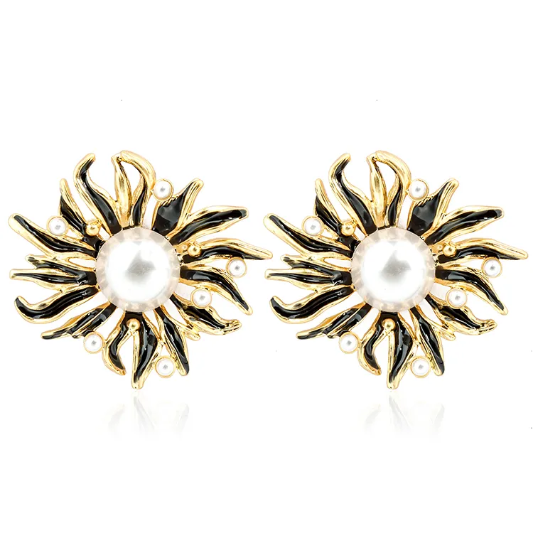 18K Matte Gold Plated Imitation Pearl Sunburst Earrings