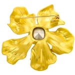 Gold Plated Flower Brooch with Crystal for Clothes