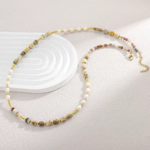 Ladies Handmade Elegant Pearl And Natural Stone Beads Necklace