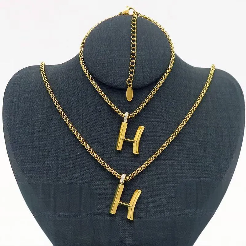 18K Gold Plated Hanging Letter H Name Necklace and Bracelet Set