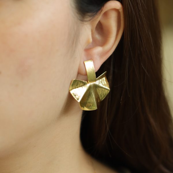 OEM ODM Statement Gold Textured Geometric Earrings for Women - Image 2