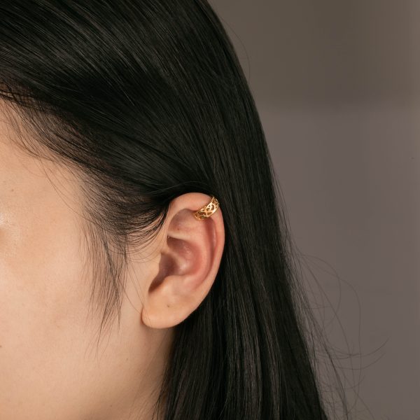 OEM ODM Stainless Steel Gold Intricate Ear Cuff for Women - Image 2