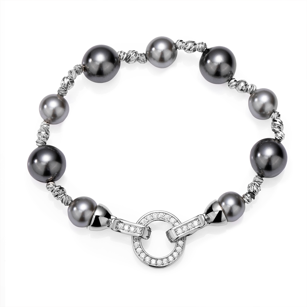 Imitation pearl bracelet1