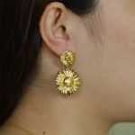 OEM ODM Exquisite Gold Sunflower Dangle Earrings for Women