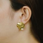 Manufacturer Bespoke Fashion Exquisite Textured Gold Earrings for Women