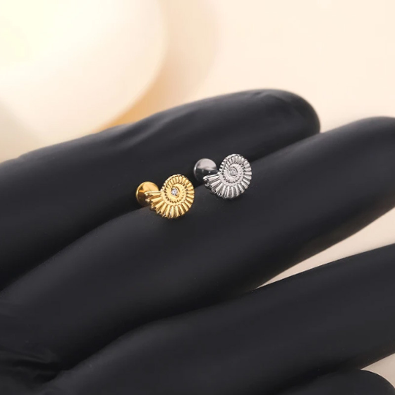 Flat Back Ear Stud (4)