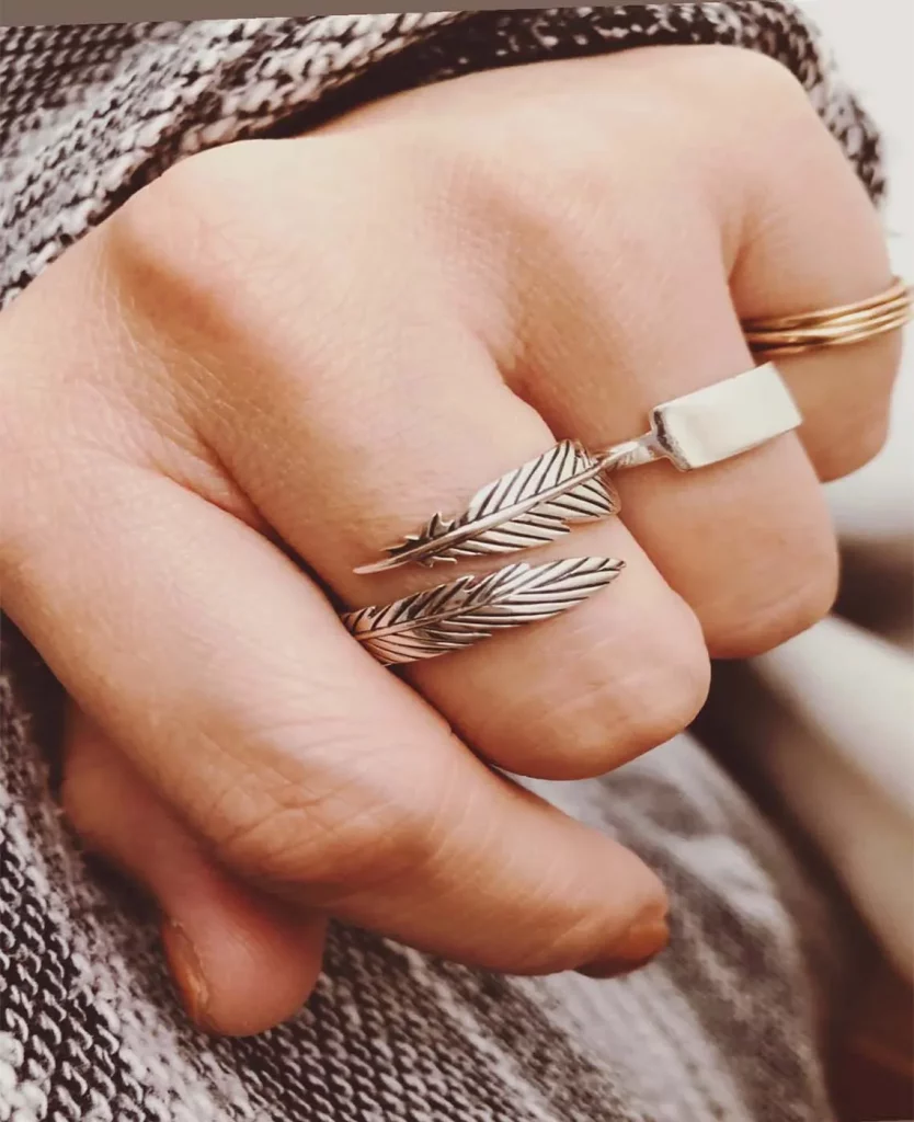 Women's Feather Texture Stainless Steel Ring