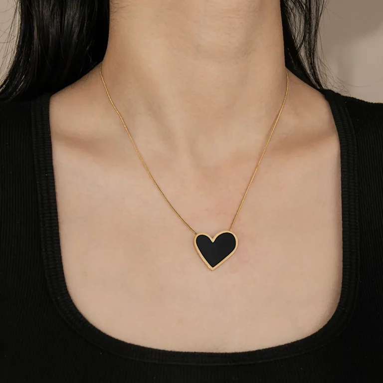 oem odm stainless steel black onyx heart necklace for women factory