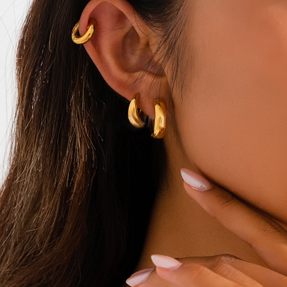 stainless steel huggies earrings3