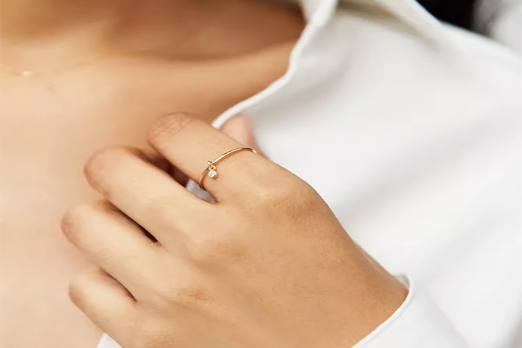 women wear stainless steel ring on index finger Longing for Romance