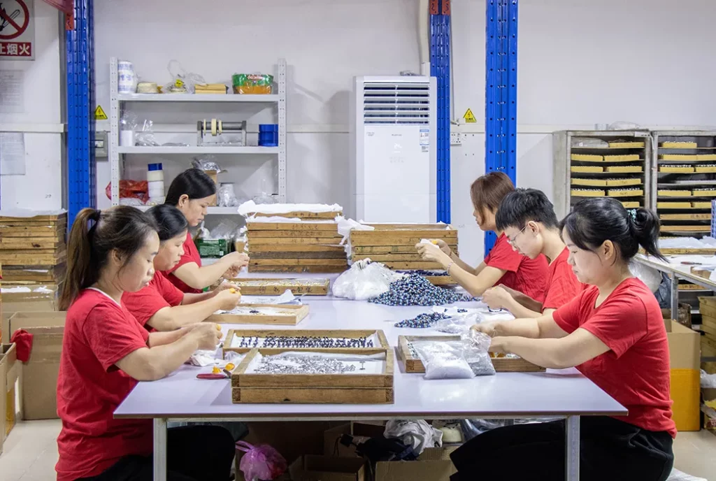 Custom Jewelry Supplier Quality Control Team