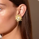 Women Gold Pearl Earrings for Online Jewelry Store