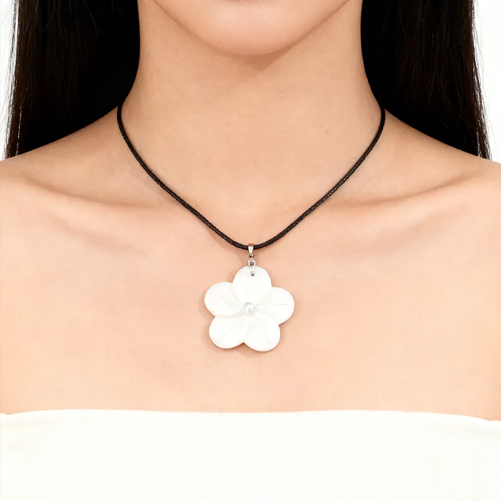 Female model wearing stainless steel shell flower necklace for major retailers