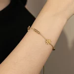 women's flower charm bracelet for jewelry brand