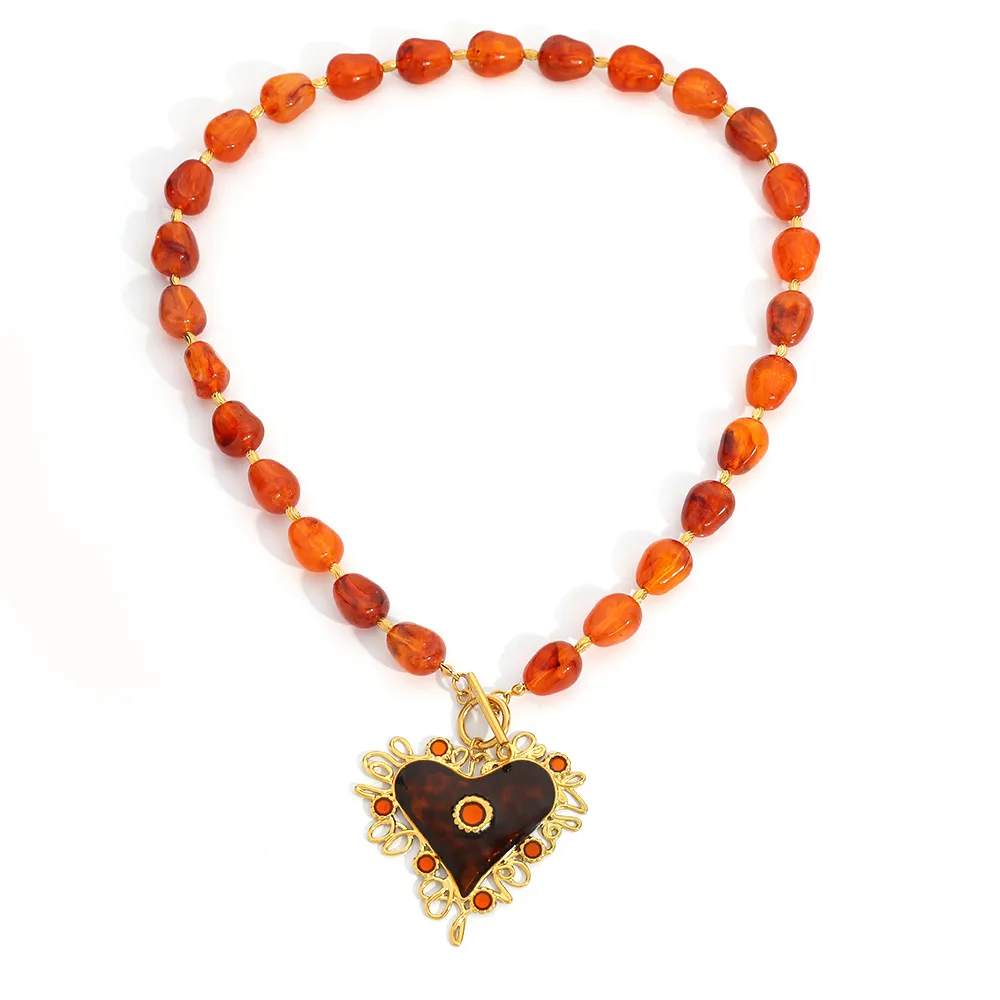 Vintage Glamorous Big Heart Resin Necklace OEM Jewelry Manufacturer