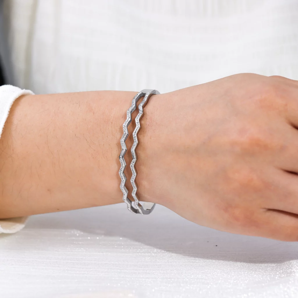 Custom Design Wave-Edge Bangle Bracelet for women