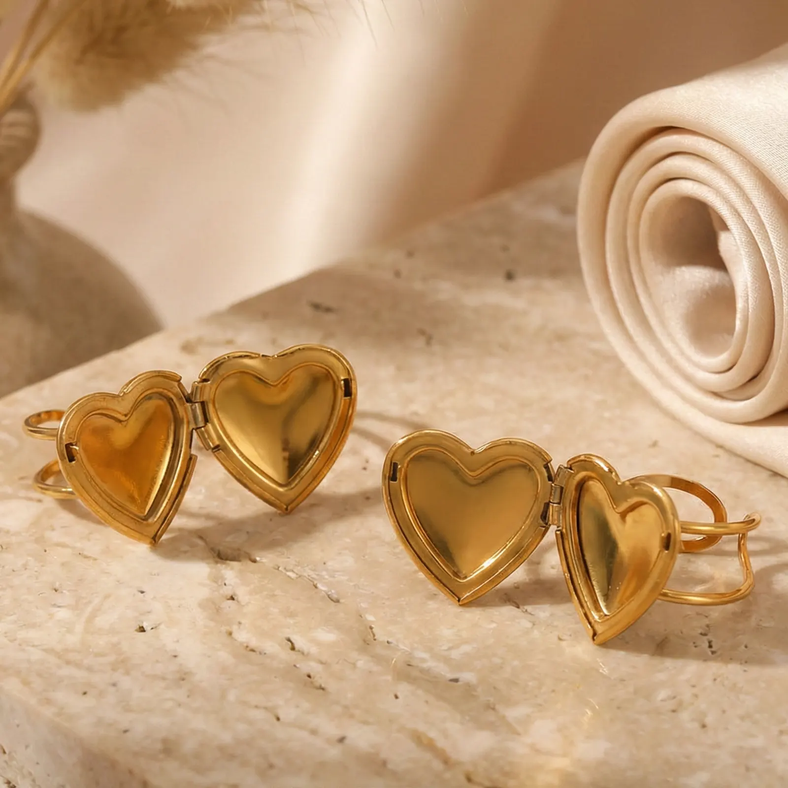 Fully Customizable 316L Stainless Steel 18K Gold Plated Locket Heart Ring for Brand Haosen Fashion Jewelry Factory