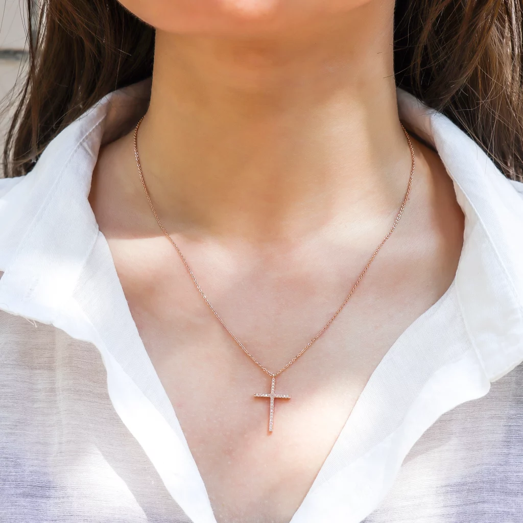 Female 316L stainless steel zircon cross necklace manufacturing for brands