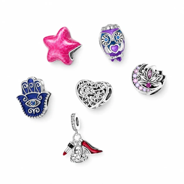 Slide-on charm for bracelet. fashion charm bracelet manufacturer.