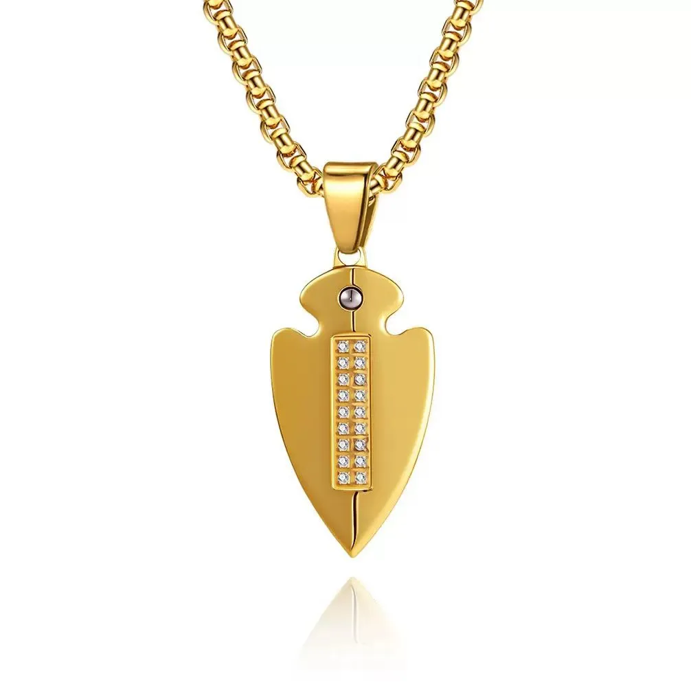 Custom gold arrowhead stainless steel pendant necklace with crystal details, polished finish and OEM/ODM options for jewelry brands and collections.